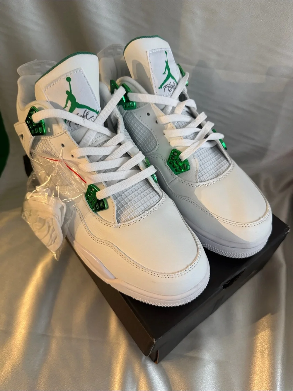 New! Air Jordan 4 Retro 